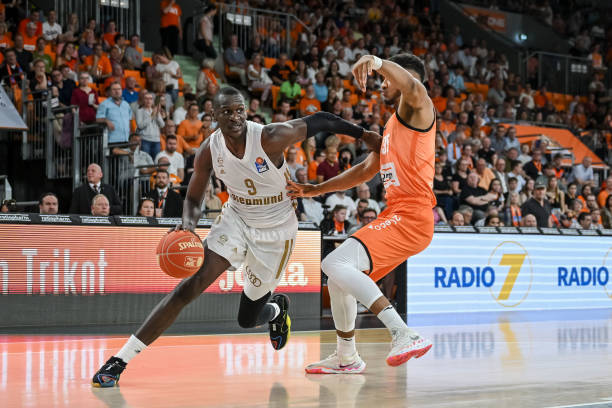 1万米以上 1万米以上