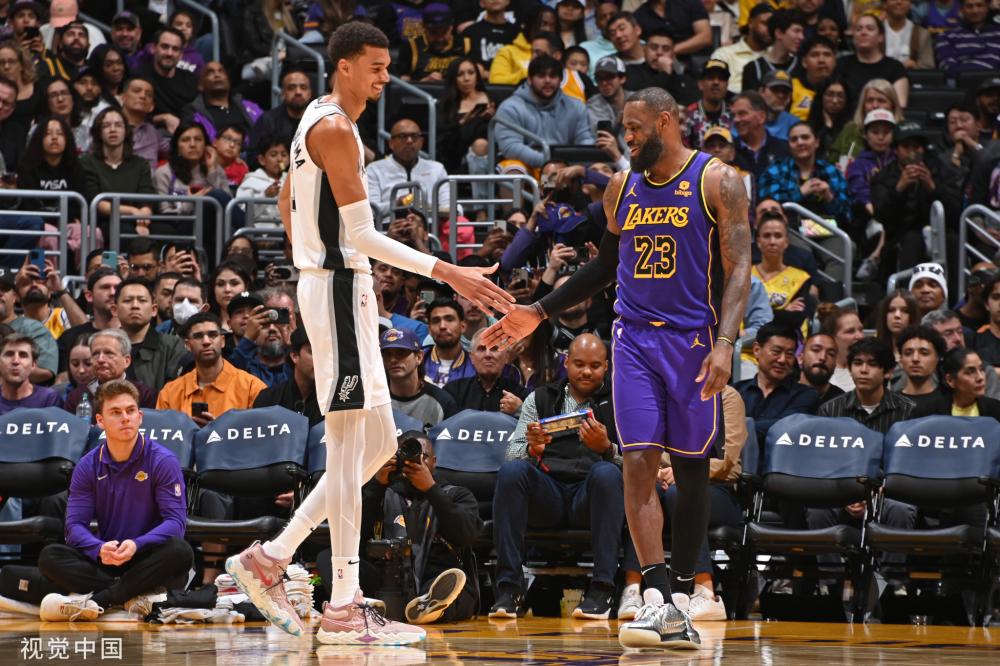 员树立了榜 员树立了榜